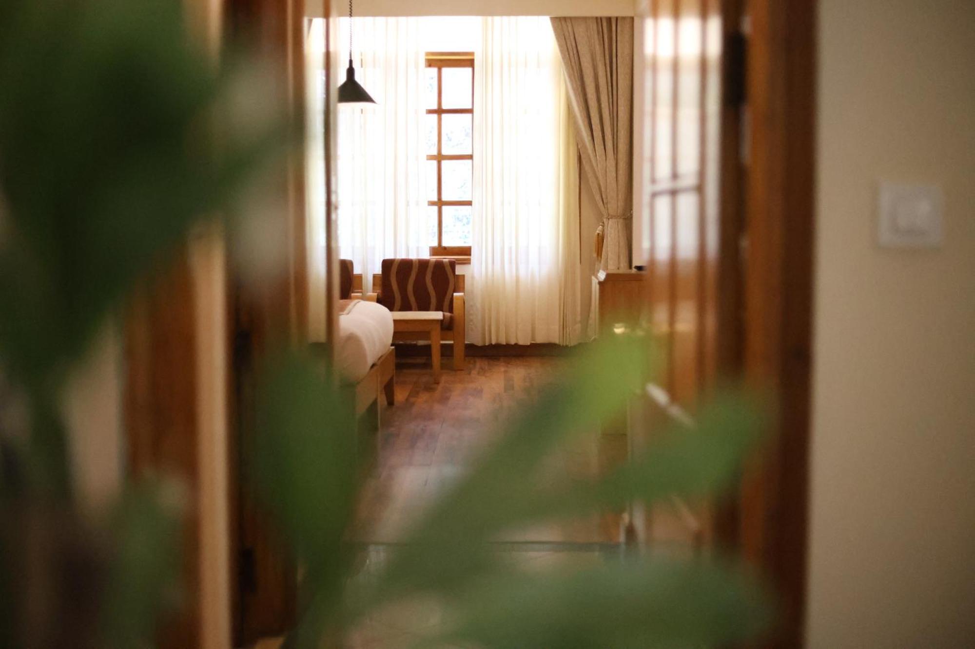 Hotel Willow Banks - Boutique 4 Star Hotel On The Mall Road Shimla Dış mekan fotoğraf
